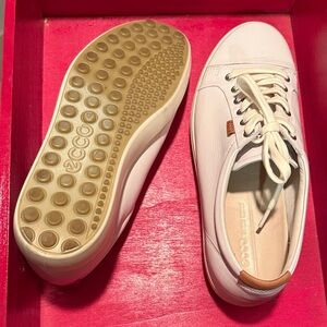 Ecco Women's Cream Sneakers